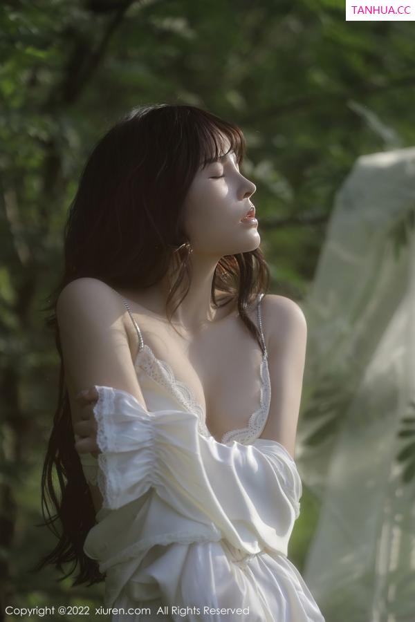 许嘉欣  [XiuRen]高清写真图 2022.06.02 No.5098 许嘉欣第20张图片